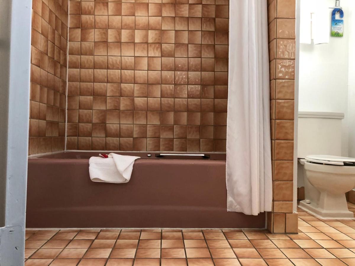 Hotel Elevation 2*